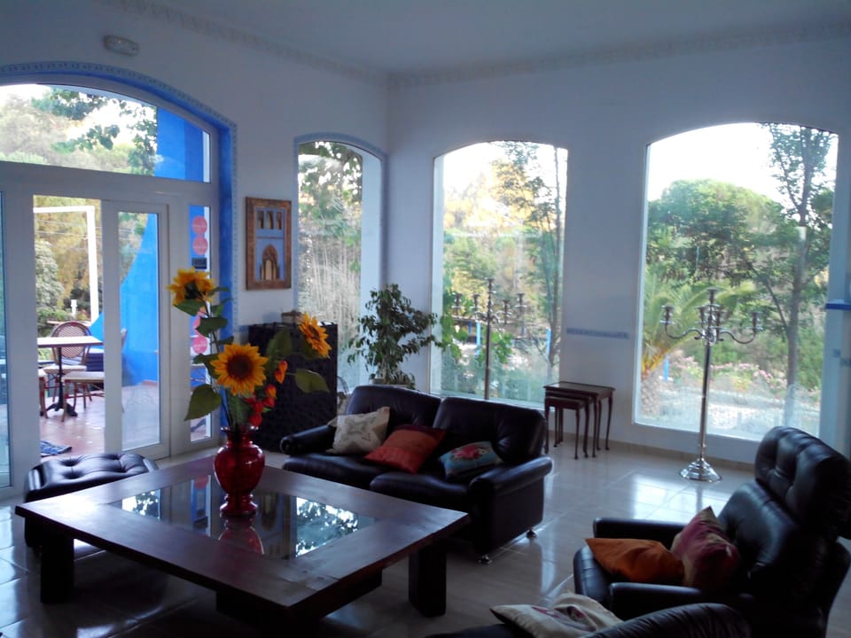 House, 6 Bedrooms, Private Pool | Living room | Flat-screen TV