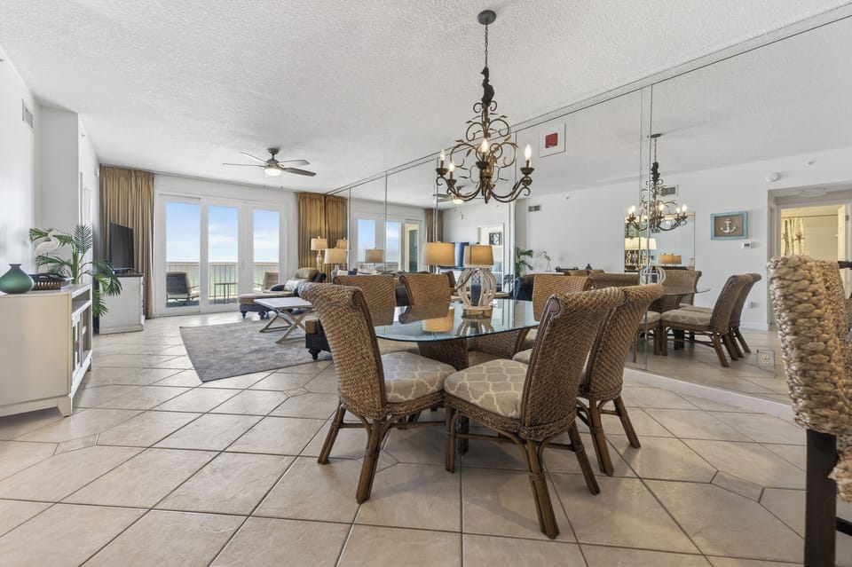 18-Dining Room