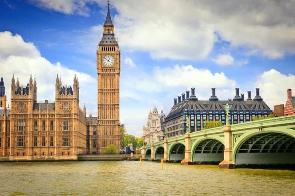 Big Ben 5 min walk