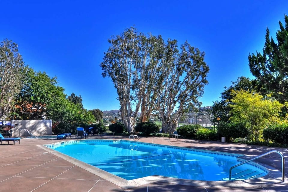 Private Pool , SPA and BBQ for our guests. 