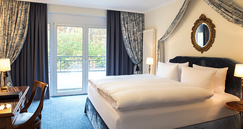 Deluxe Double Room, Hill View | Hypo-allergenic bedding, minibar, in-room safe, individually decorated