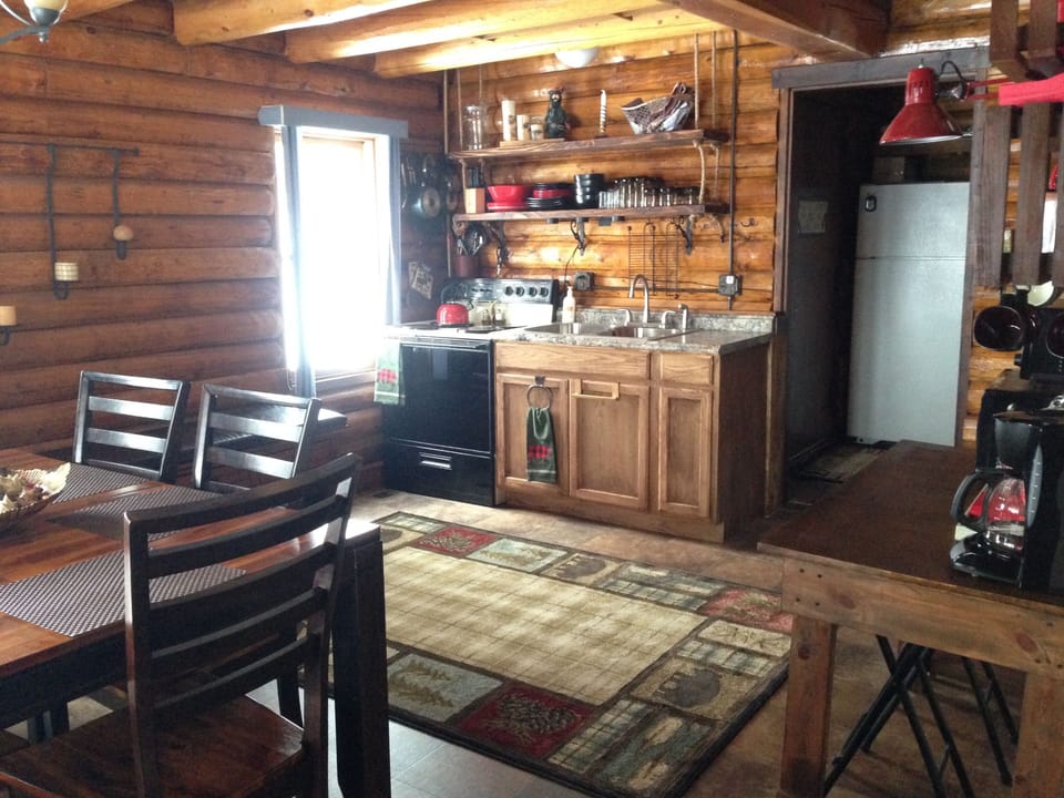 Part of the fully equipped kitchen