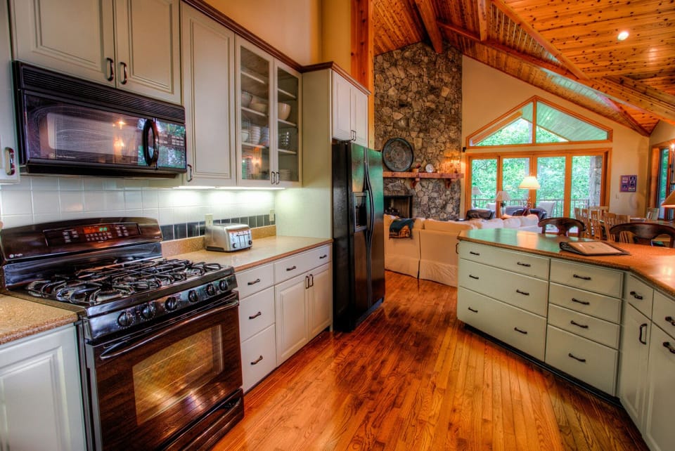 Elegant and stocked kitchen