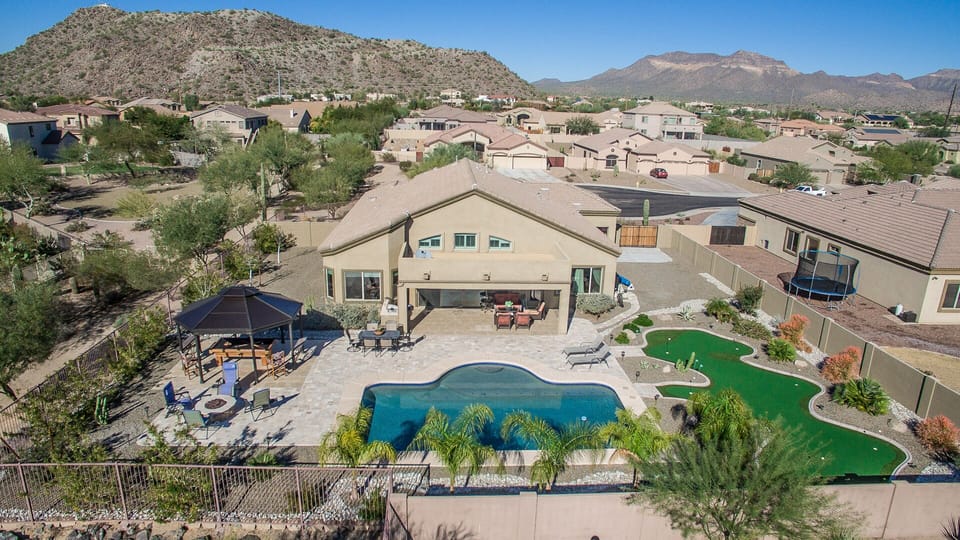 Huge Oasis Yard with many  choices for Fun & Relaxation