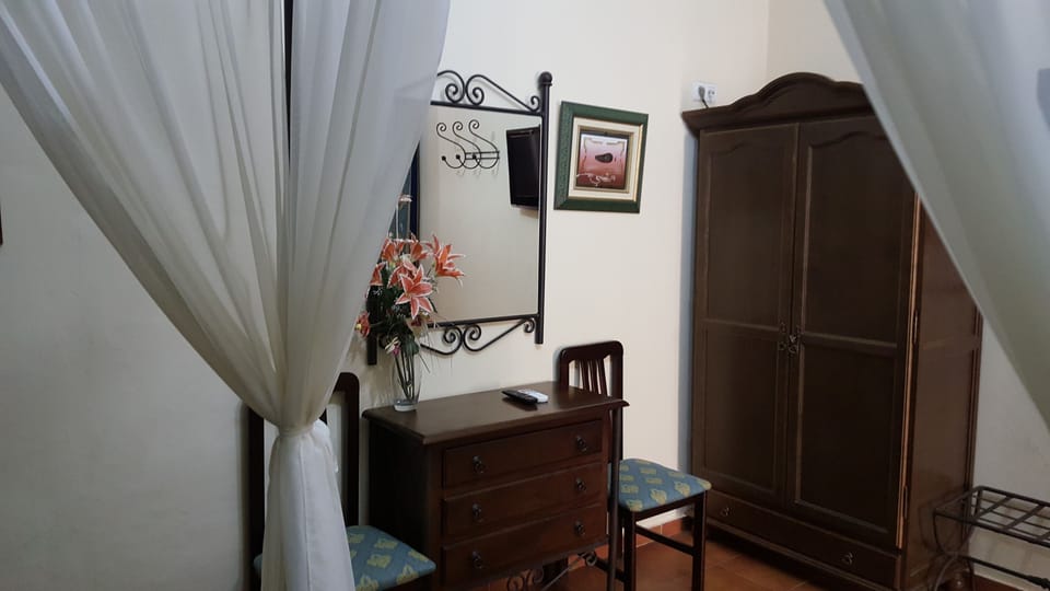 Double or Twin Room | Free WiFi, bed sheets, wheelchair access