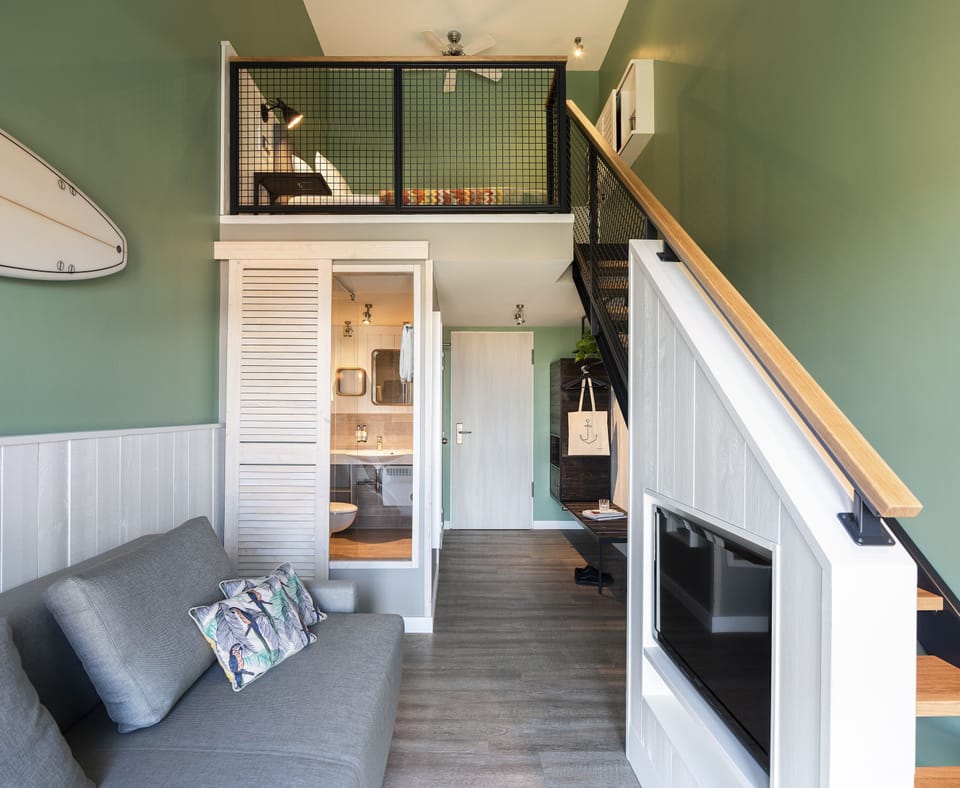 Premium bedding, soundproofing, free WiFi, bed sheets