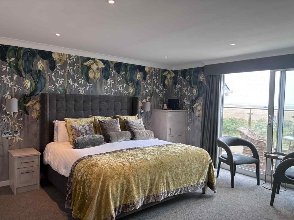 Panoramic Quadruple Room, Sea View | Desk, laptop workspace, iron/ironing board, free WiFi