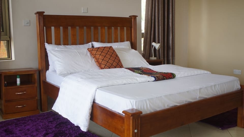 Suite, Balcony, Lake View | Blackout drapes, soundproofing, free cribs/infant beds, rollaway beds