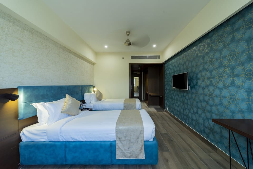 Executive Twin Room | 1 bedroom, in-room safe, desk, soundproofing