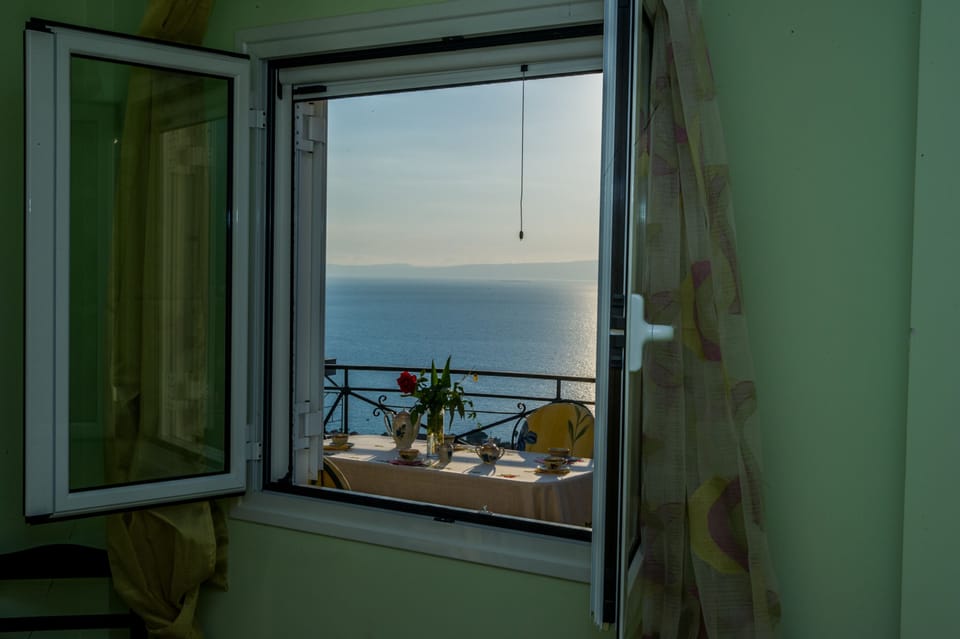 House, 3 Bedrooms, Sea View | View from room