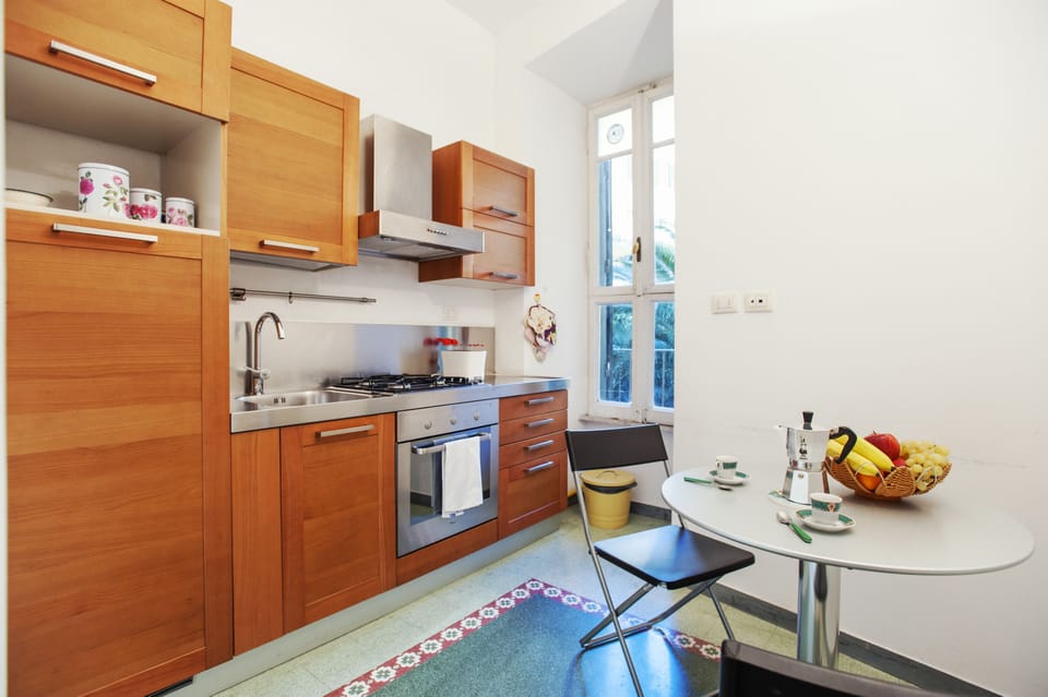 Apartment, 3 Bedrooms | Private kitchen | Full-size fridge, stovetop, electric kettle, toaster