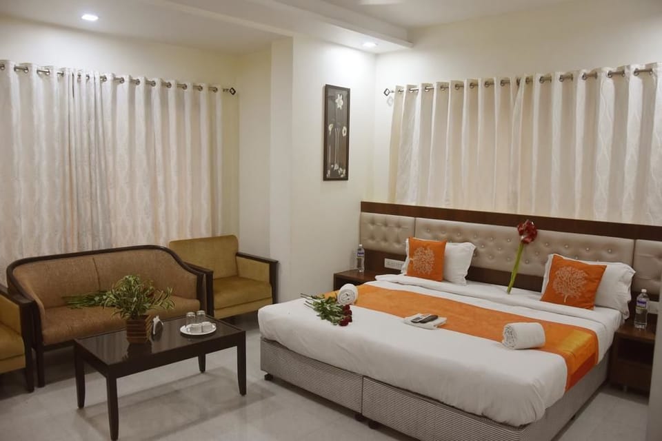 Deluxe Room, Bathtub (AC) | Soundproofing, free WiFi, wheelchair access