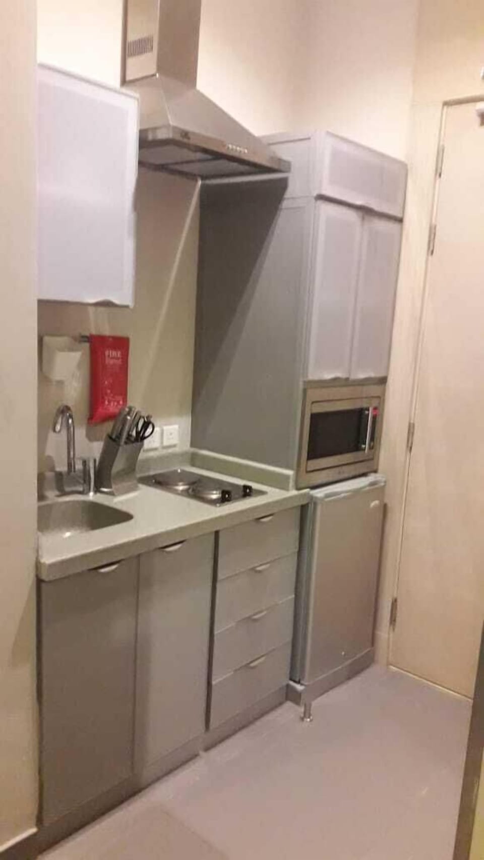 Fridge, electric kettle