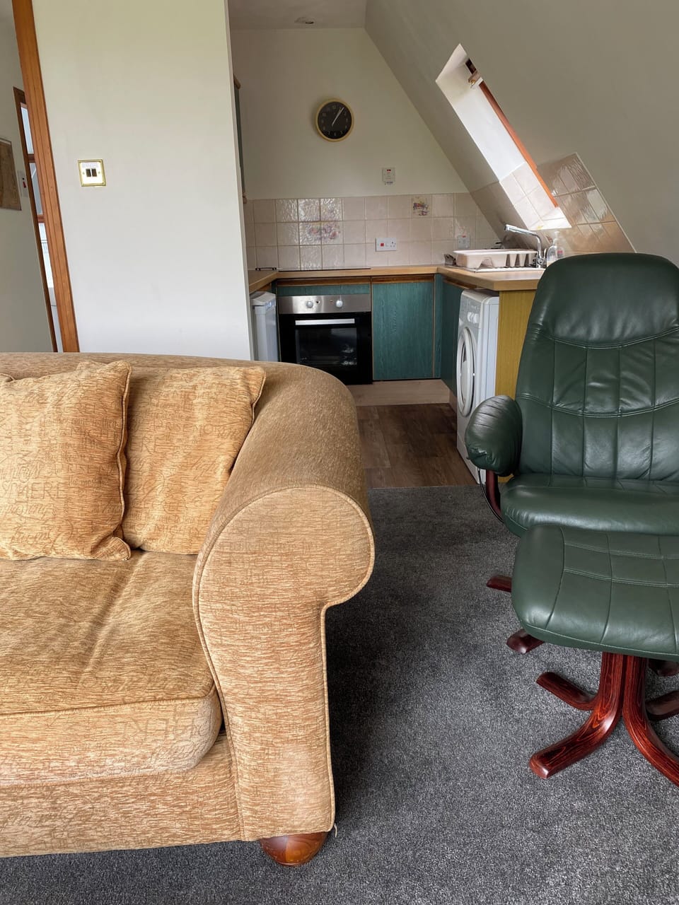 Lodge Glen Oykel, 2 Bedrooms | Living area | Flat-screen TV