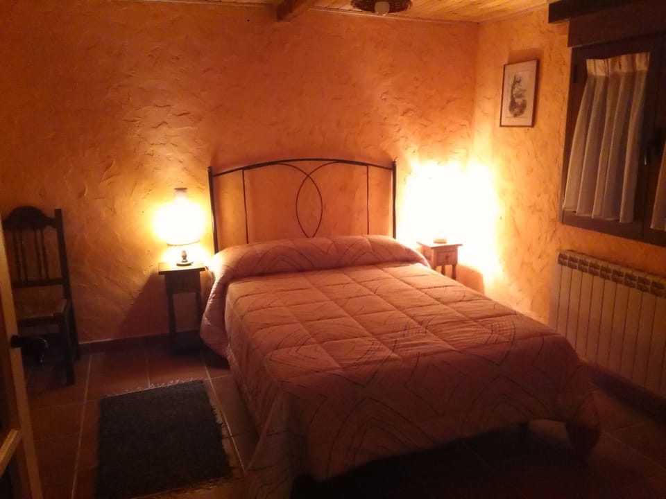 House, 3 Bedrooms | Minibar, individually furnished, blackout drapes, soundproofing