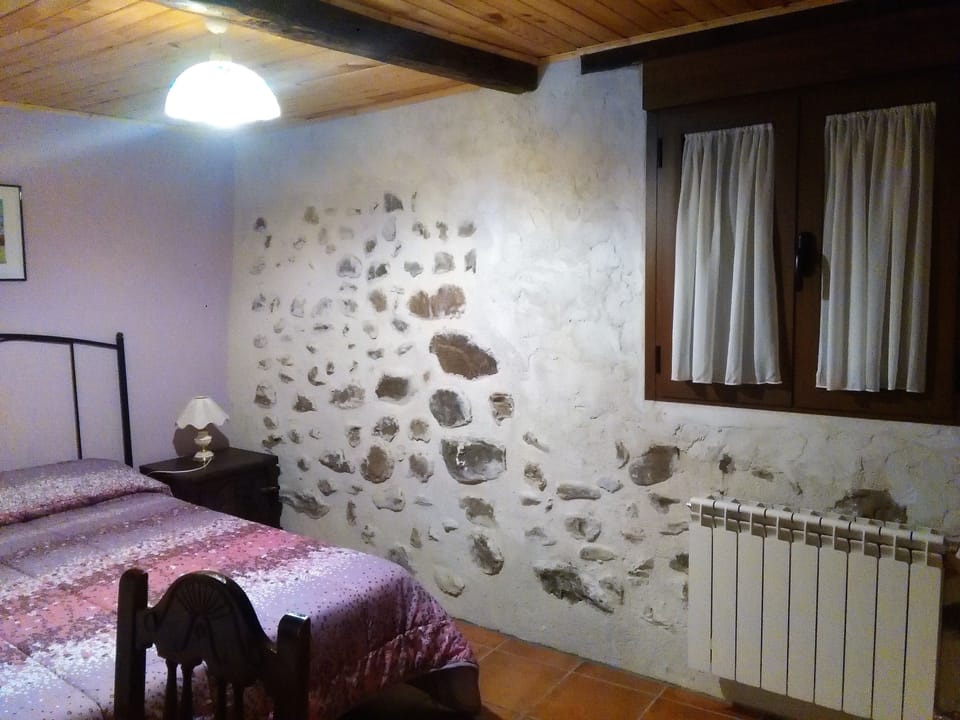 House, 3 Bedrooms | Minibar, individually furnished, blackout drapes, soundproofing