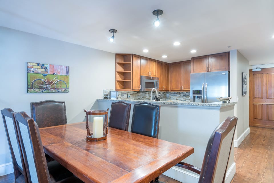Dining/Kitchen