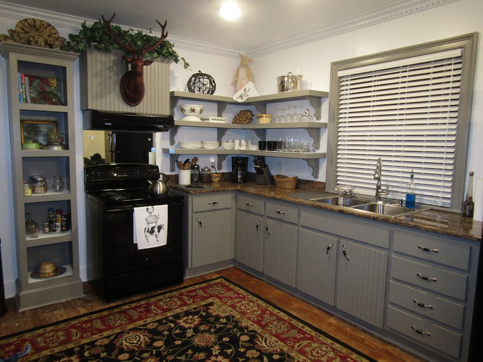 Fully stocked Kitchen 