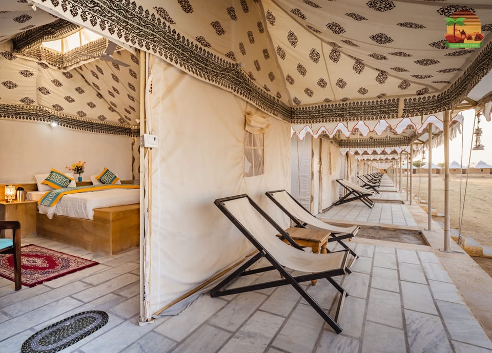 Luxury Tent | Living area | Books