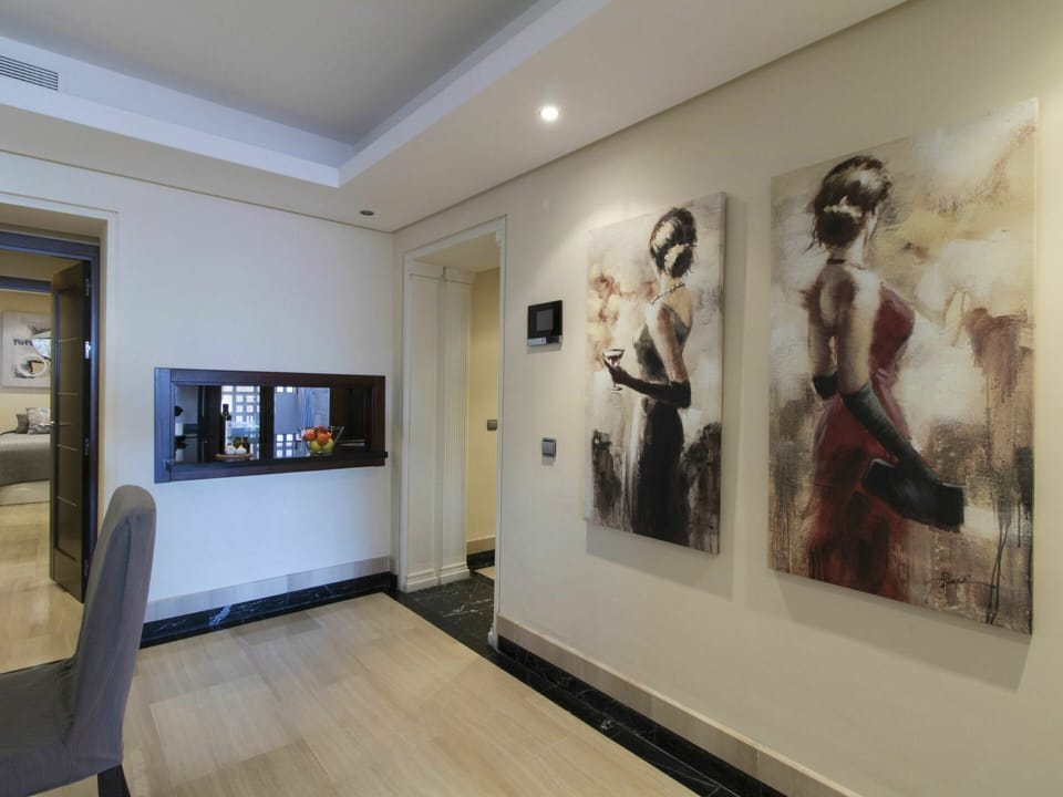Picture Frame, Paint, Interior Design, Hall, Wall, Art, Wood, Flooring, Painting, Building