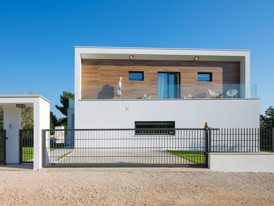 Property, House, Home, Building, Facade, Architecture, Real Estate, Residential Area, Wall, Material Property