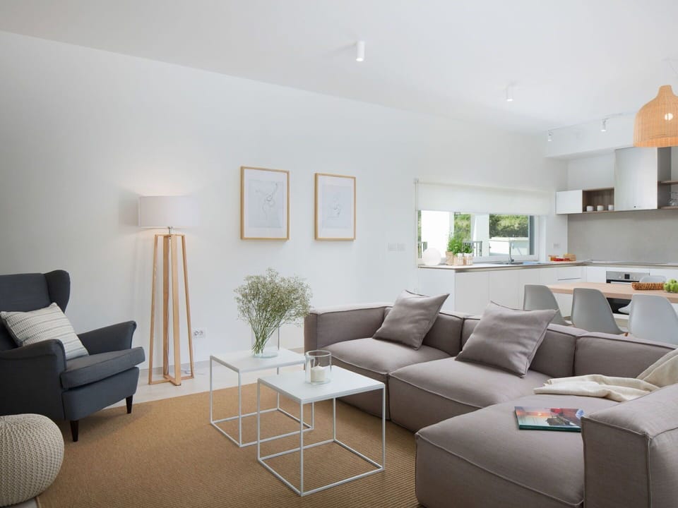Living Room, Furniture, Room, Interior Design, Property, Coffee Table, Couch, Building, Floor, Wall