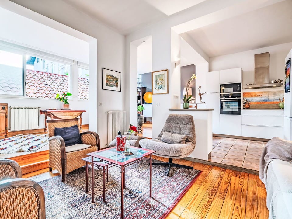 Furniture, Interior Design, Flooring, Floor, Wood, Room, Couch, Ceiling, Apartment, Living Room