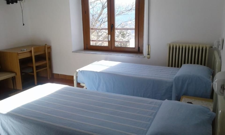 Double or Twin Room, 2 Twin Beds, Non Smoking | Free WiFi