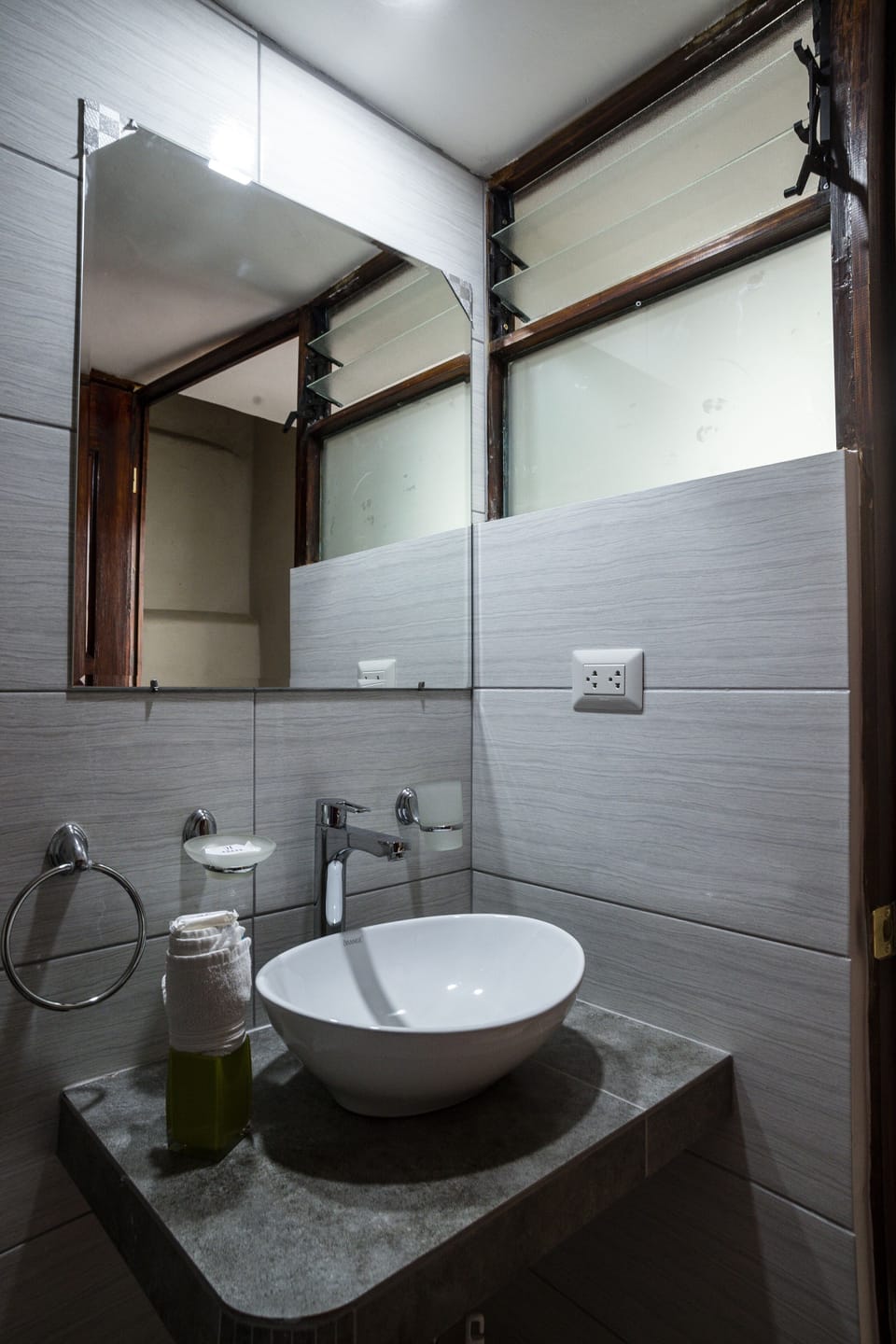 City Double or Twin Room | Bathroom | Shower, free toiletries, towels