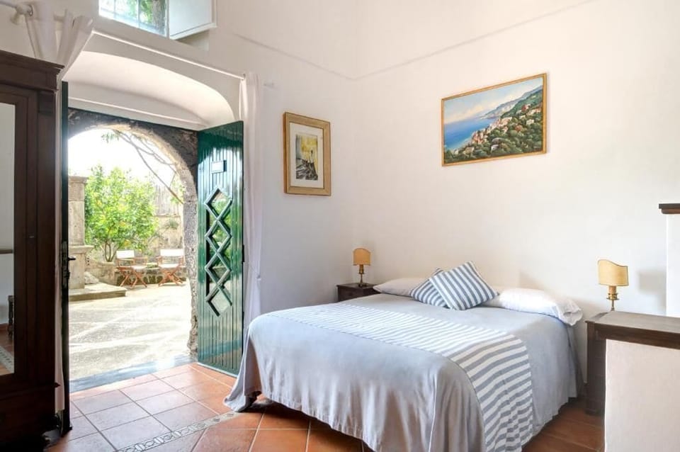 Double or Twin Room, Courtyard View | Premium bedding, down comforters, minibar, individually decorated