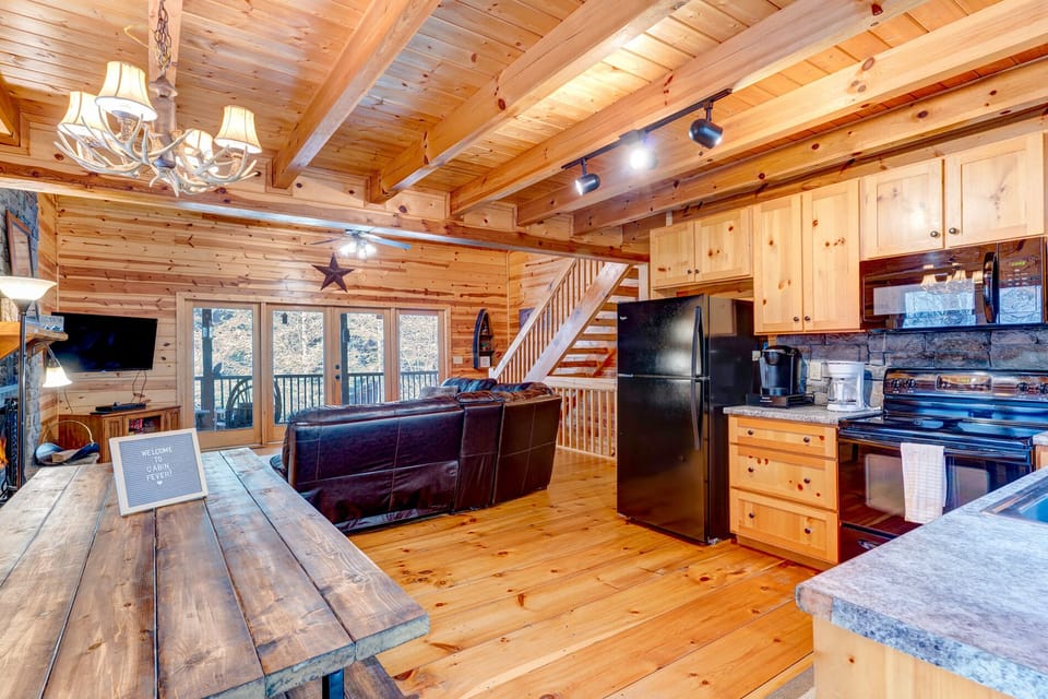 Open kitchen/family room 