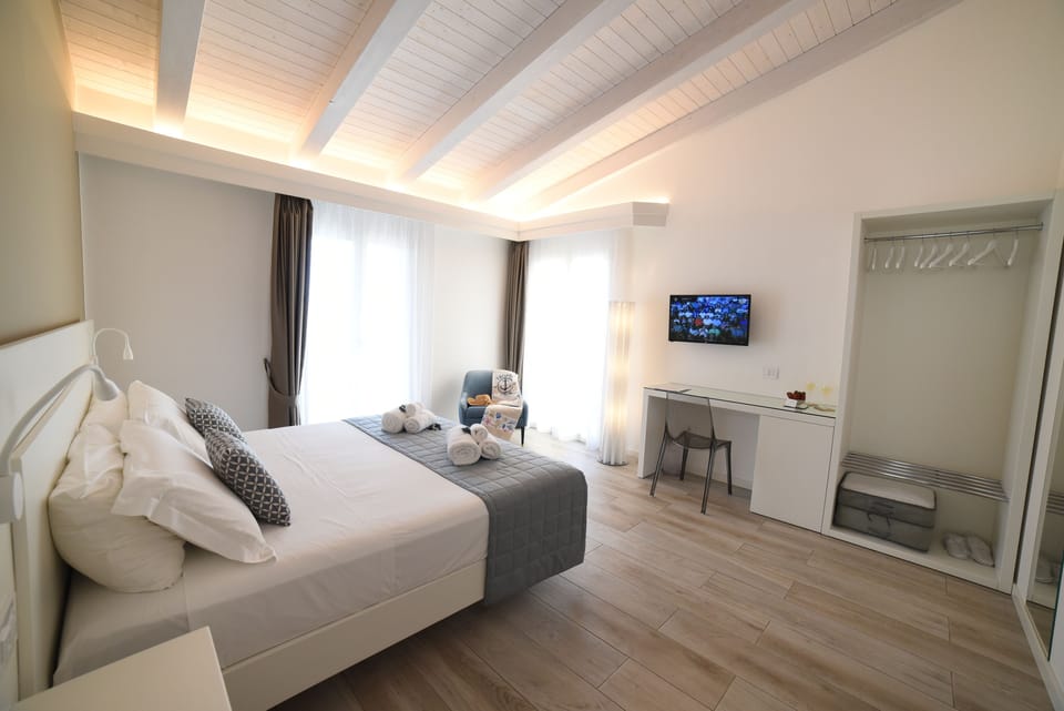 Panoramic Room, 1 King Bed with Sofa bed, Balcony, Sea View | Minibar, in-room safe, desk, blackout drapes