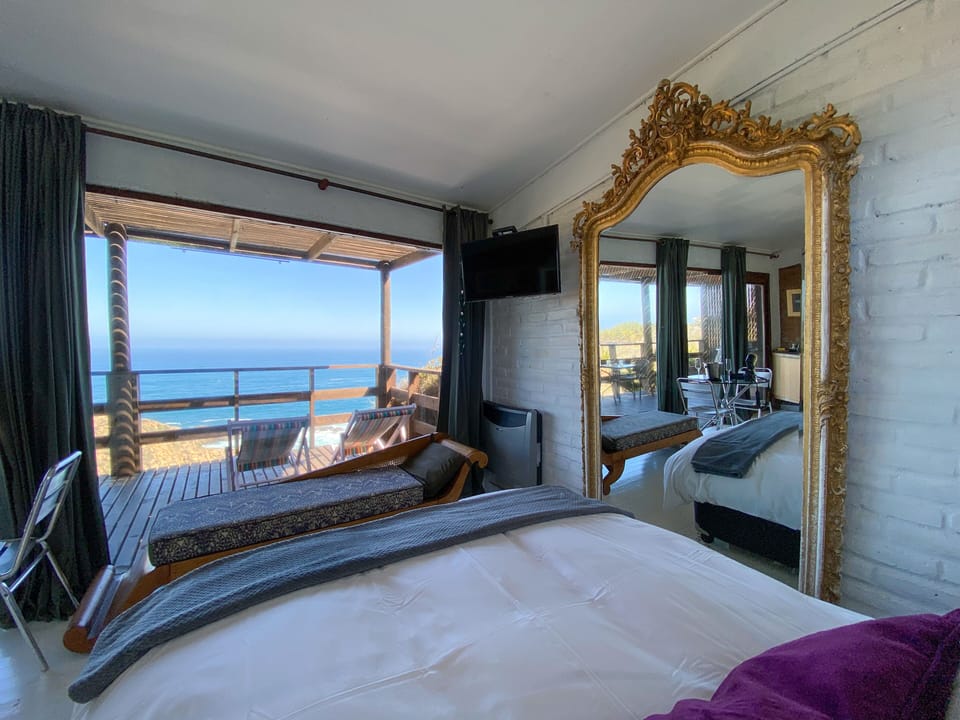 Estudio Acantilado | Minibar, blackout drapes, soundproofing, WiFi (free)
