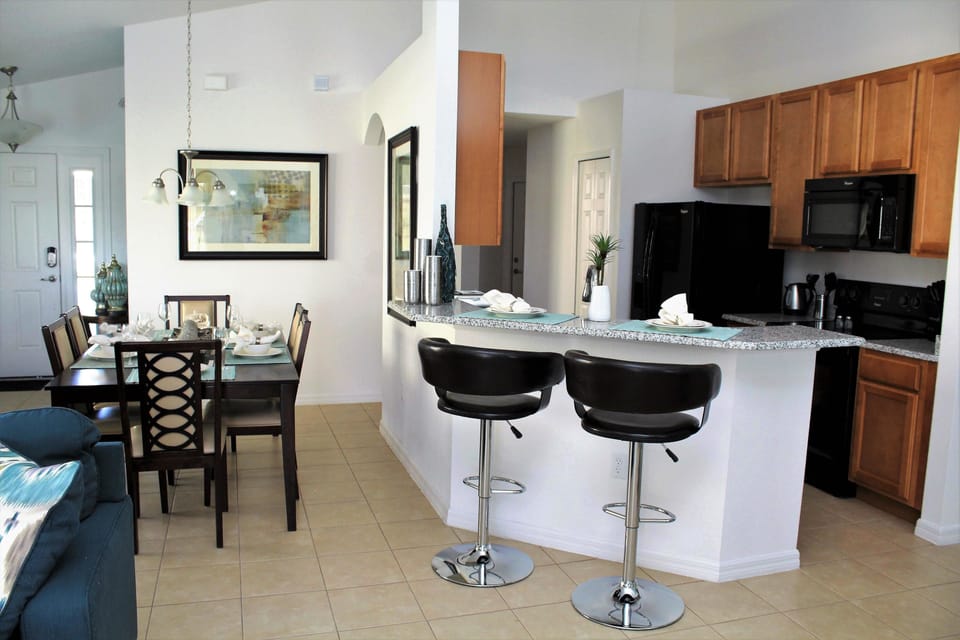 Family House | Dining