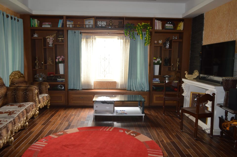 Deluxe Double Room, 1 Queen Bed, Non Smoking | Breakfast area | Daily local cuisine breakfast for a fee
