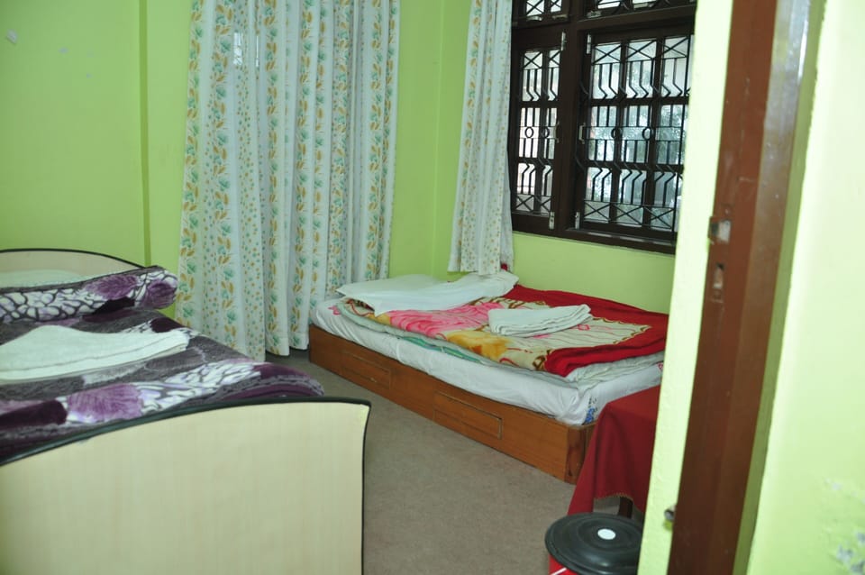 Basic Double or Twin Room | Blackout drapes, soundproofing, free WiFi, bed sheets
