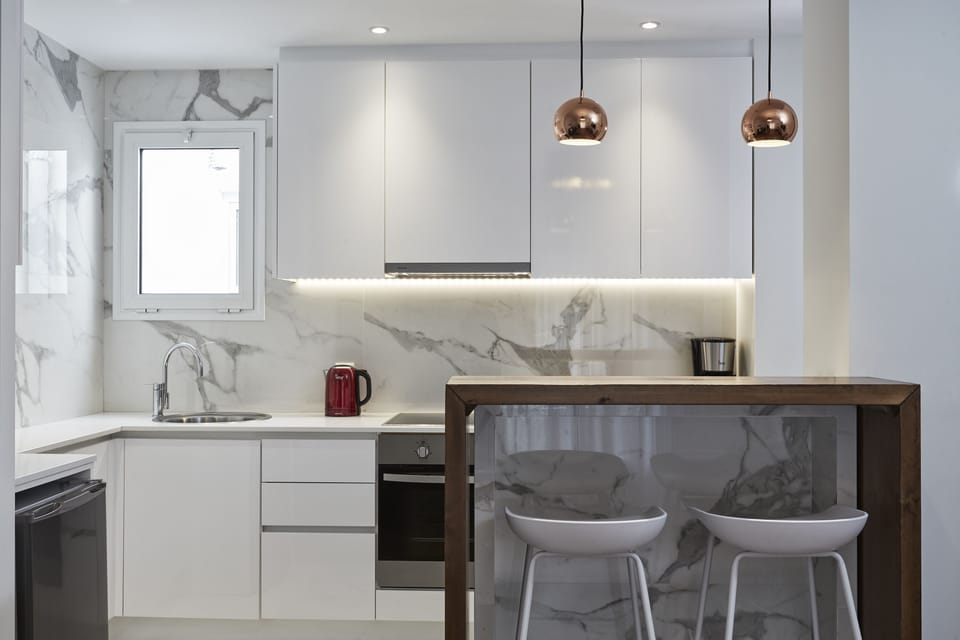 Apartment | Private kitchen | Full-size fridge, oven, stovetop, espresso maker