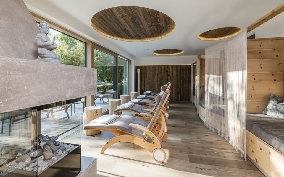 Sauna, hot tub, steam room