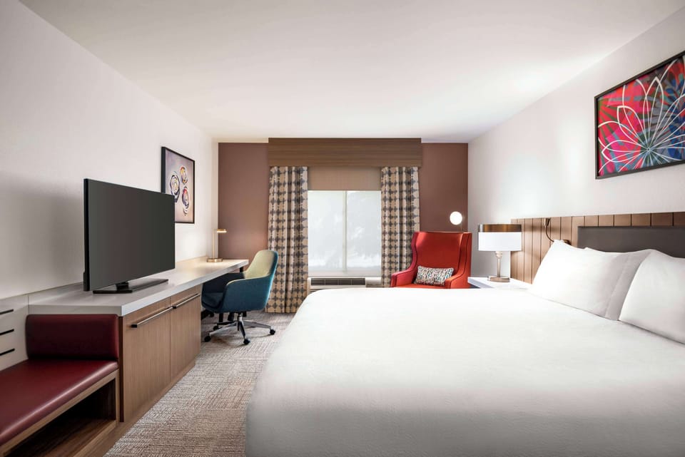 Premium bedding, pillowtop beds, in-room safe, desk