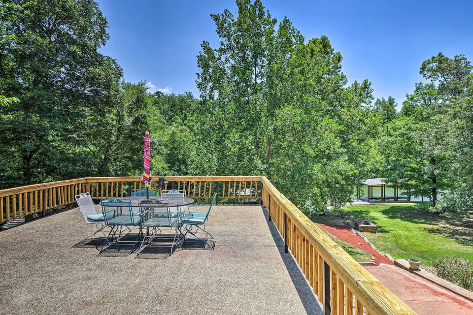 Private Deck