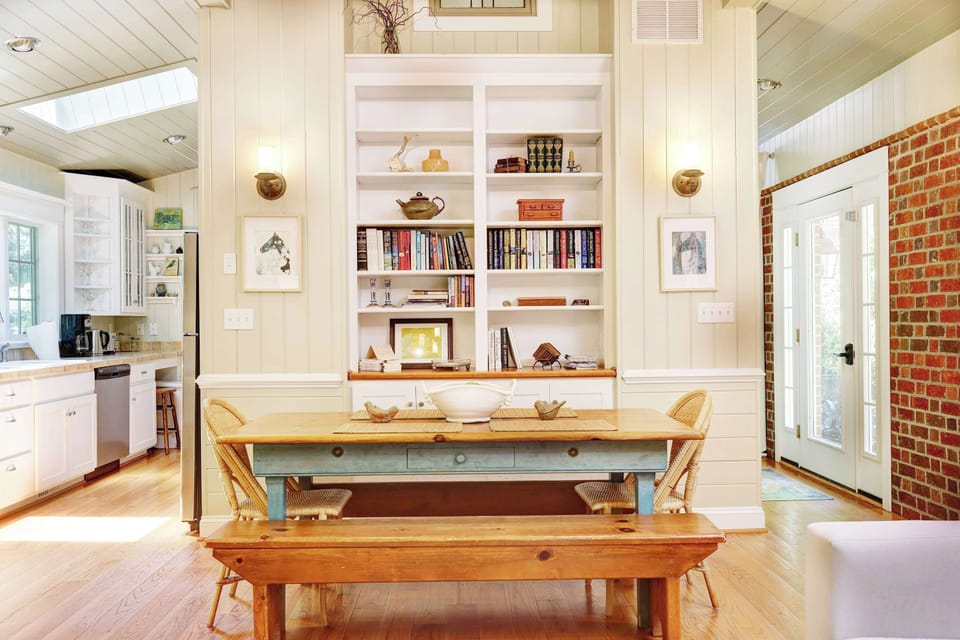 Dining nook