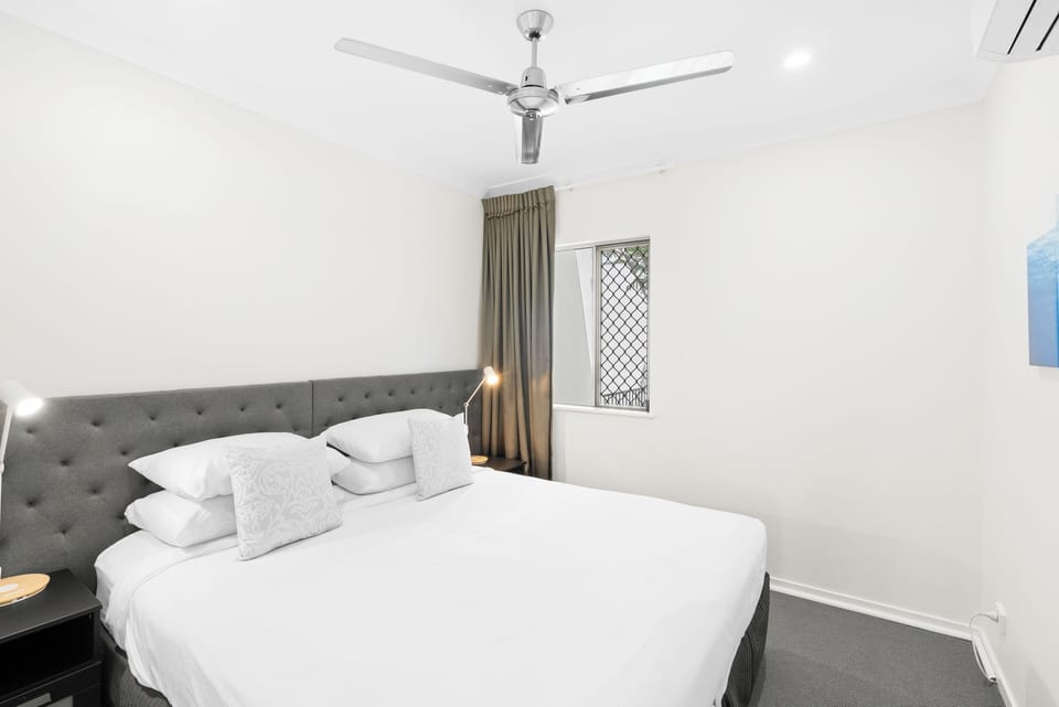 Luxury Villa, 3 Bedrooms | 3 bedrooms, premium bedding, down comforters, pillowtop beds