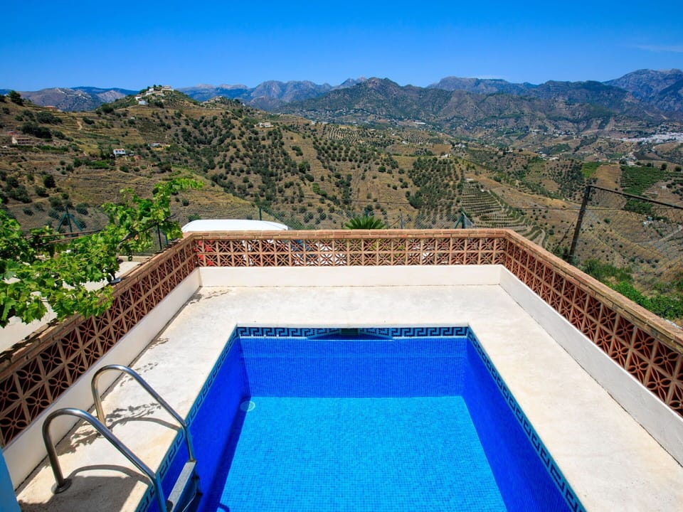 Water, Sky, Blue, Swimming Pool, Azure, Nature, Mountain, Rectangle, Tree, Plant