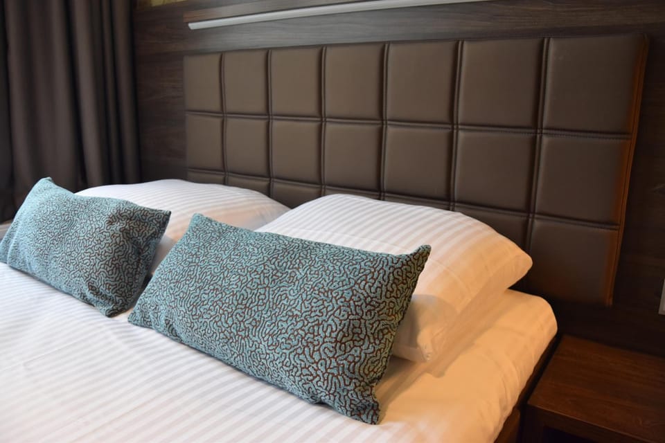 In-room safe, desk, iron/ironing board, free WiFi