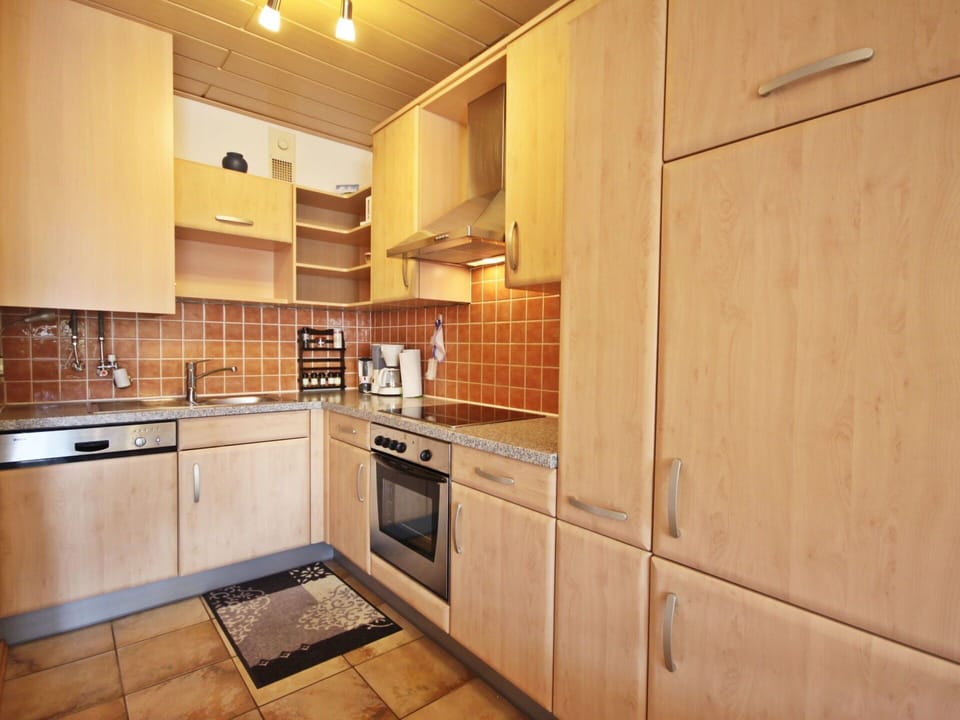 Property, Room, Cabinetry, Furniture, Kitchen, Countertop, Interior Design, Tile, Building, Floor