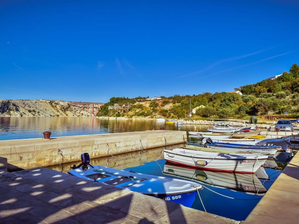Sky, Water, Boat, Watercraft, Vehicle, Blue, Azure, Boats And Boating--Equipment And Supplies, Tree, Coastal And Oceanic Landforms
