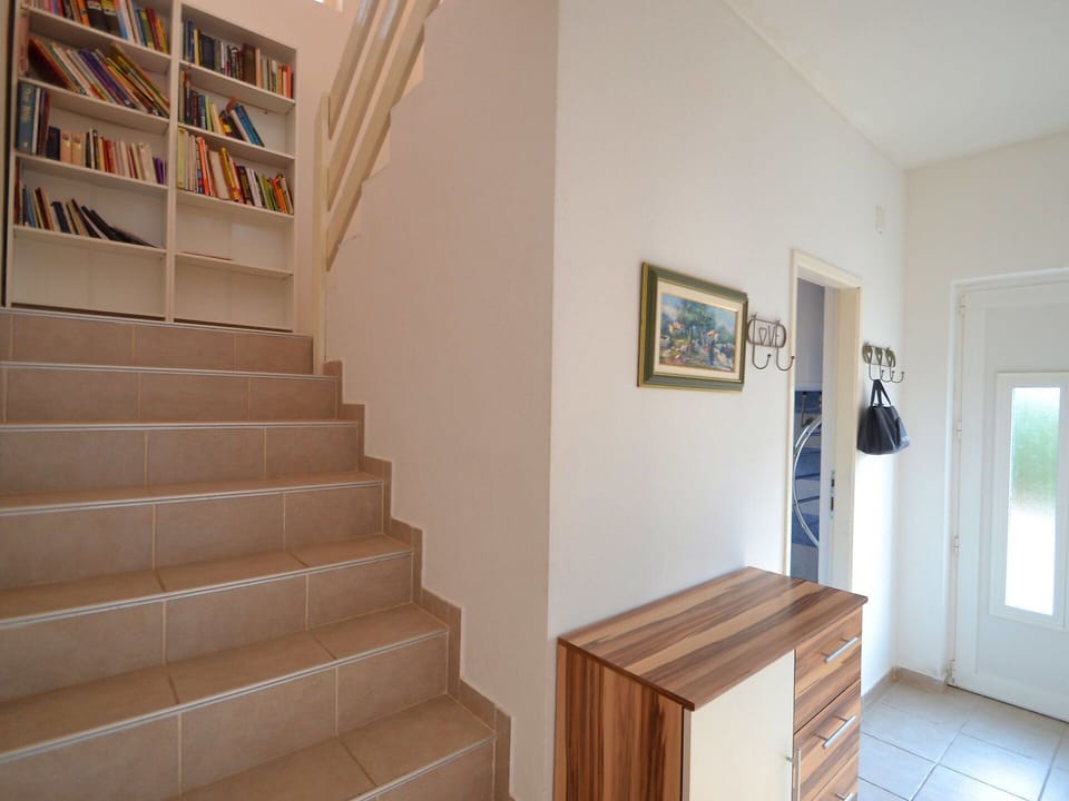 Property, Stairs, Room, Wall, Interior Design, Building, House, Floor, Real Estate, Architecture