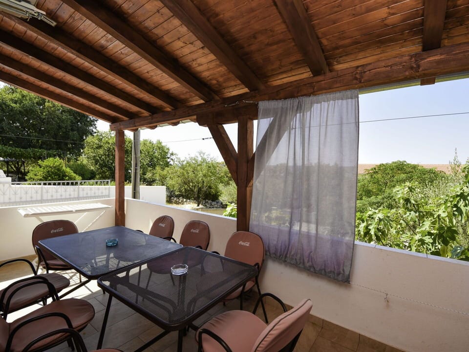 Property, Furniture, Table, Chair, Shade, Wood, Interior Design, Plant, Architecture, Outdoor Furniture