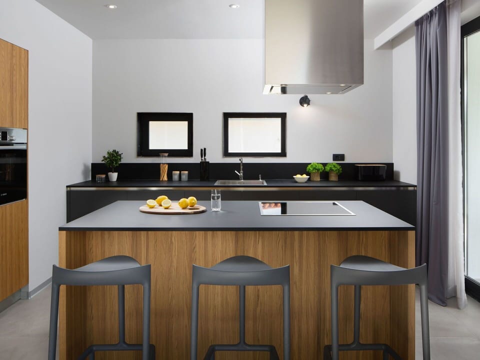 Countertop, Furniture, Room, Kitchen, Cabinetry, Interior Design, Property, Building, Kitchen Stove, House
