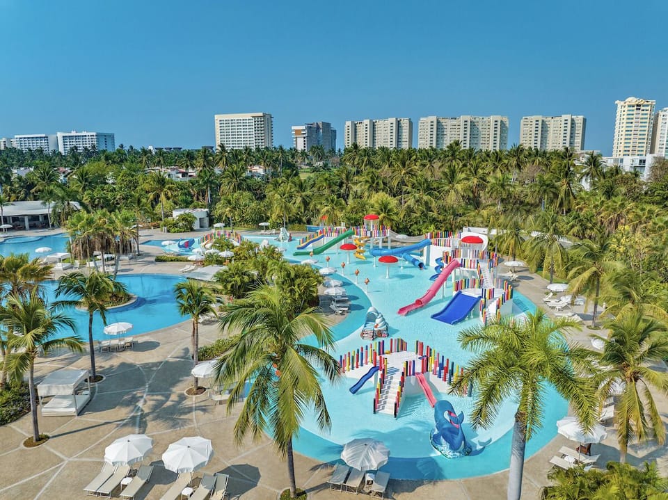 Ocean Breeze Acapulco Resort in Acapulco